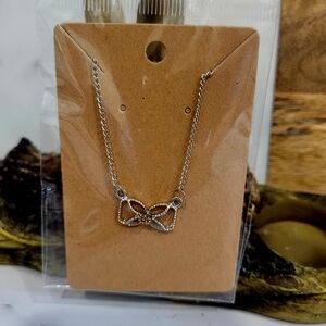 Bow Necklace